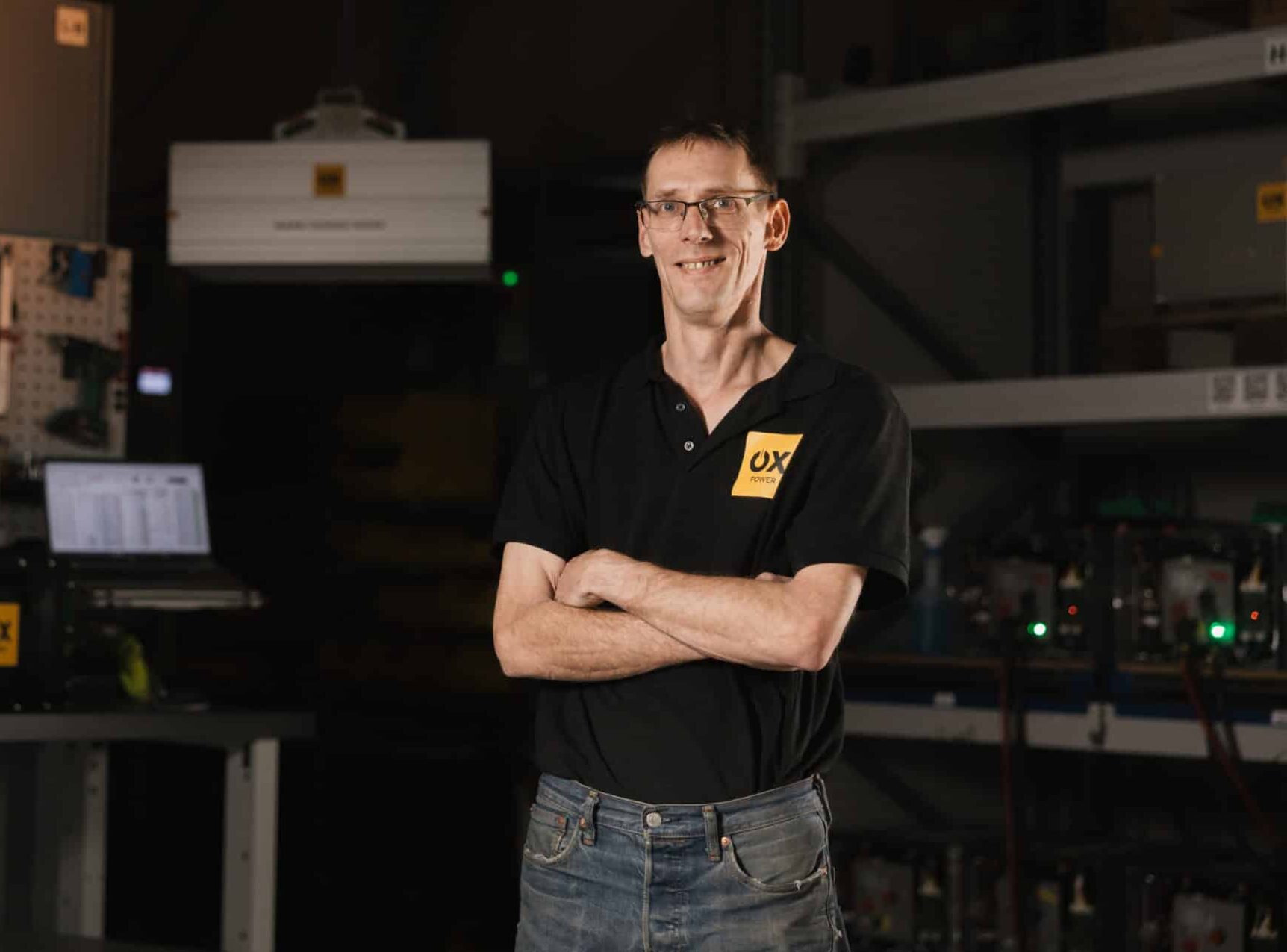 Foto van Dennis Gelen hij is assemblage technicus