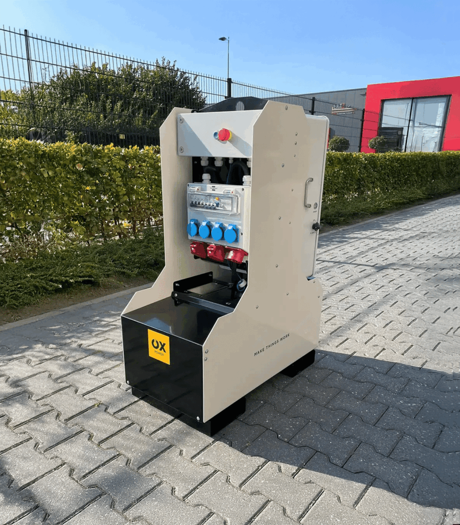 De Energy B-OX XS vrijstaand, gefotografeerd schuin van voren